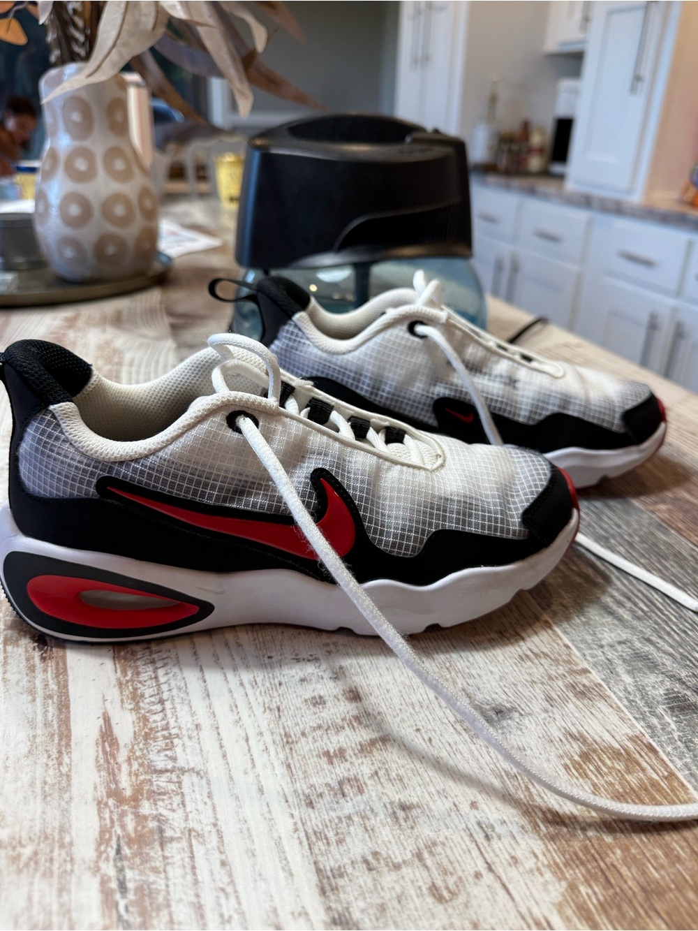 Kids Nike Air Max Nova White, Black & Red Low-Top Sneakers